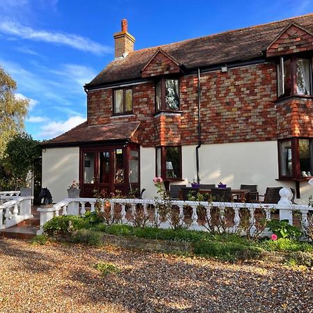 Reynolds Farm Guesthouse Canterbury Bagian luar foto